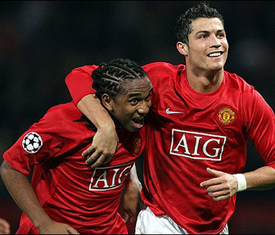 Ronaldo(jobbra), a Manchester United legnagyobb sztrja